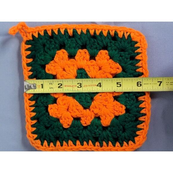 Two Knitted Oven Mits/Hotpad #A7 - Picture 6 of 7